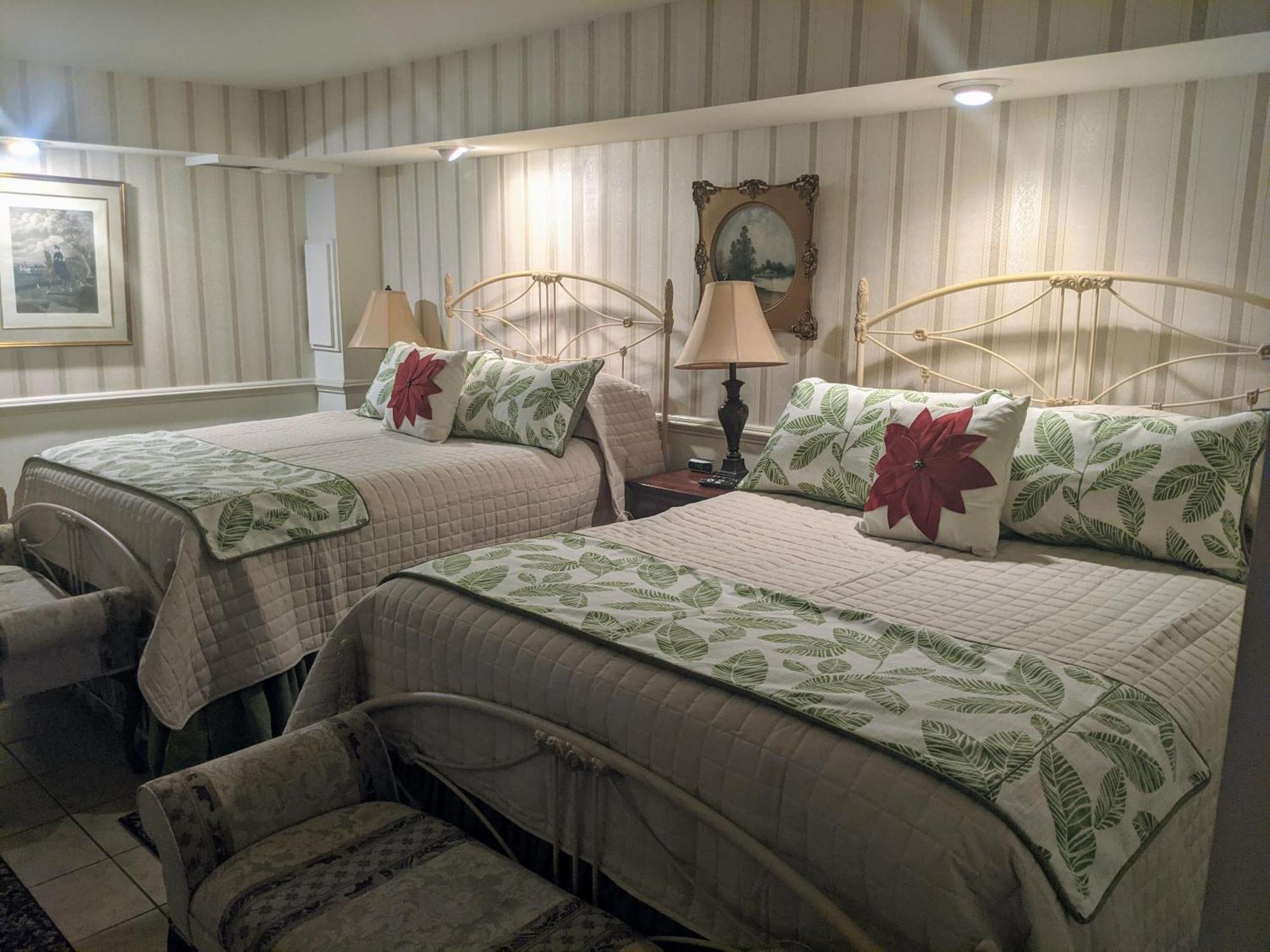The Richard Johnston Inn & 1890 Caroline House フレデリックスバーグ エクステリア 写真