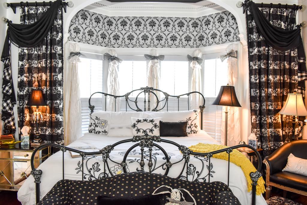 The Richard Johnston Inn & 1890 Caroline House フレデリックスバーグ エクステリア 写真