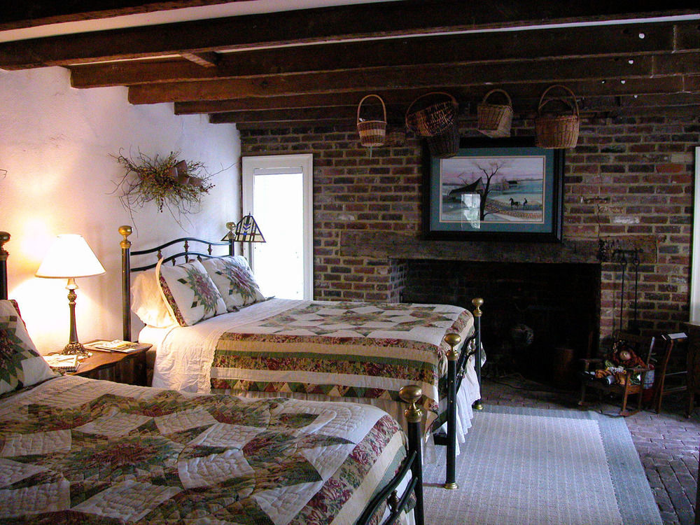 The Richard Johnston Inn & 1890 Caroline House フレデリックスバーグ エクステリア 写真